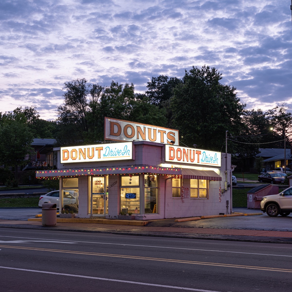 Donut Drive-In